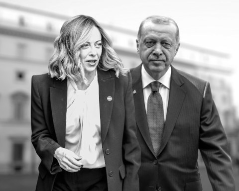 Italian Prime Minister Giorgia Meloni and Turkish President Recep Tayyip Erdoğan stand together during their bilateral meeting in Rome.