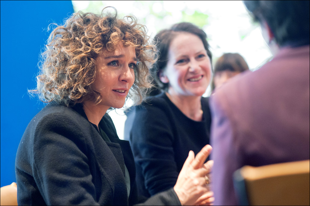 Valeria Golino - Fuori